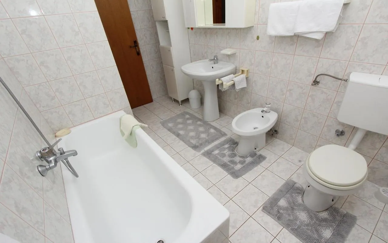 Apartments Cademia Rovinj 0*,  Croatia